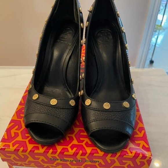 Tory Burch Black Wedge sole Size7 with Logos Lether - Picture 1 of 15